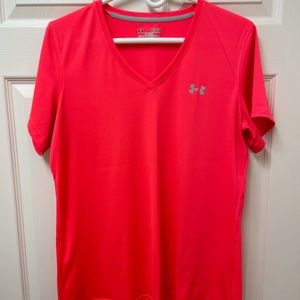 Women’s Under Armour v neck shirt